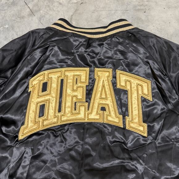 Miami Heat Ultra Game NBA Women’s Quilted Line Zip Jacket Size Medium Gold Black - Picture 6 of 8